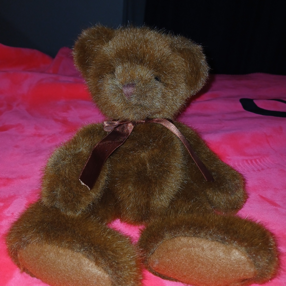 Vintage Russ Rothschild Pickering Timeless Teddies Collection Plush Bear